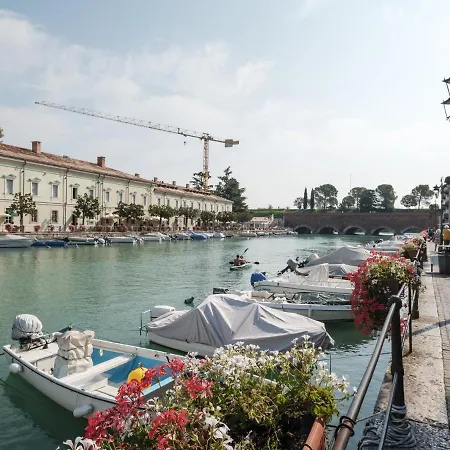 Xenia19 In Pieno Centro Storico Lägenhet