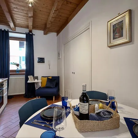Xenia19 In Pieno Centro Storico * Peschiera del Garda